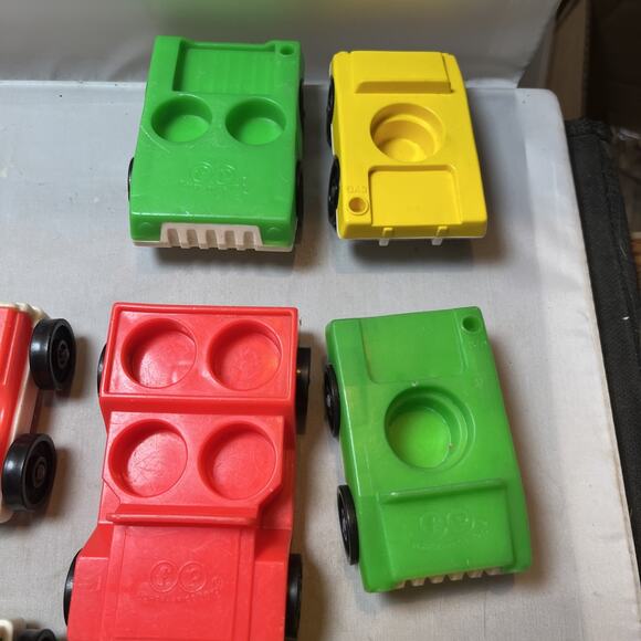 Vintage 21 Fisher Price Little People Lot of Vehicles Cars Taxi Etc - Picture 4 of 5
